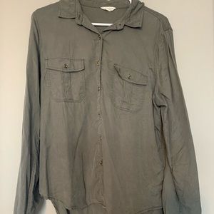 Army green long sleeve aéropostale shirt size XL